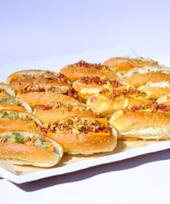 Bandeja de Perritos Calientes – 16 uds | Surtido de hot dogs para eventos y catering en Zaragoza